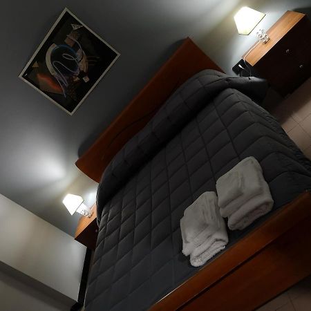 La Regina Di Coppe Apartman Licata Kültér fotó